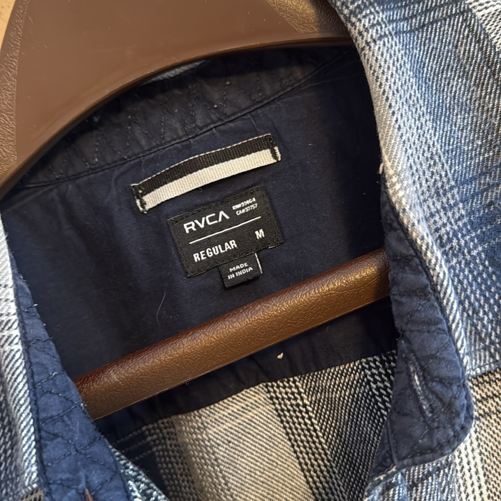 RVCA Flannel Long Sleeve Button Down - M - Picture 3 of 3